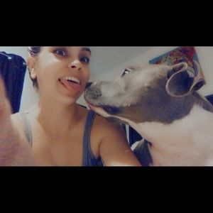 Meet your Posher, Crystal